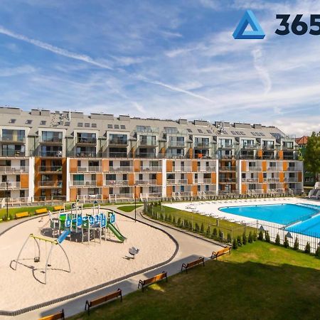 Feniks Kolobrzeg Podczele Basen, Silownia, Bawialnia - 365Pam Bagian luar foto